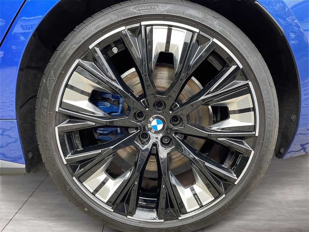 BMW i4 2025
