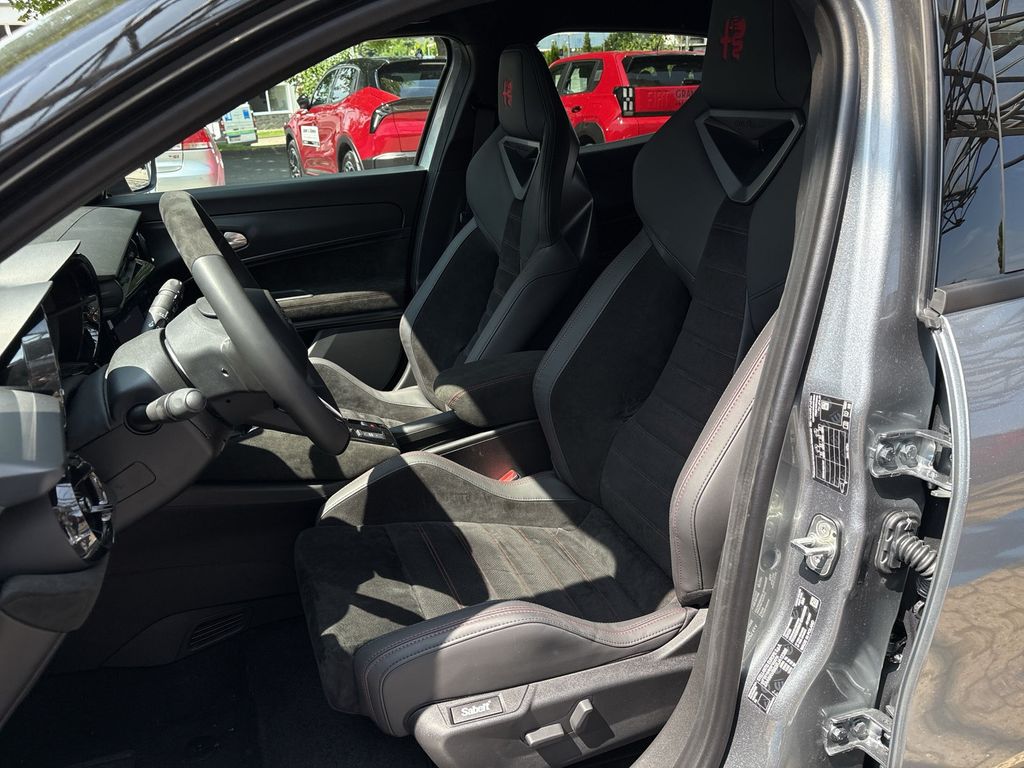 Alfa Romeo Junior 2025