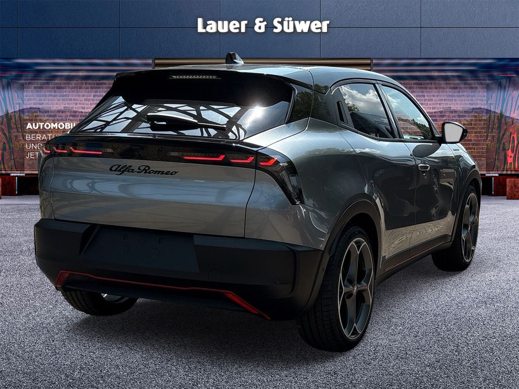 Alfa Romeo Junior 2025