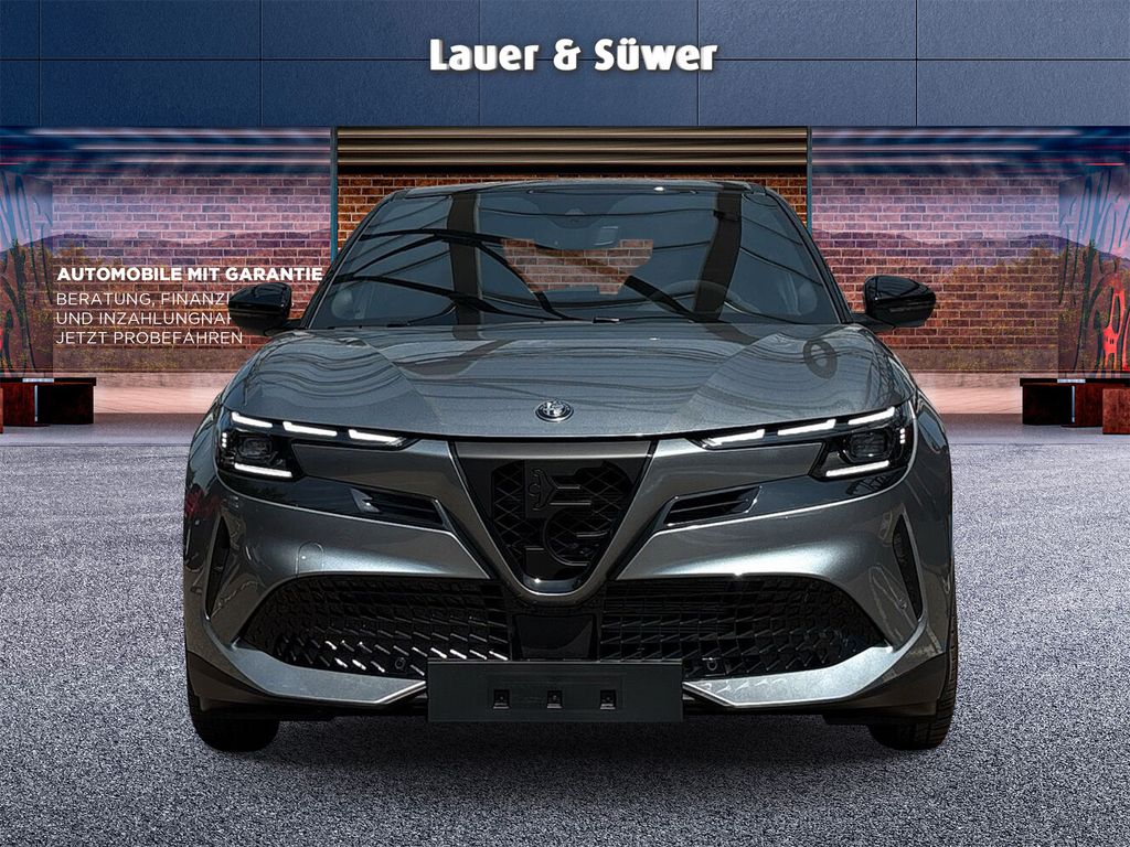 Alfa Romeo Junior 2025