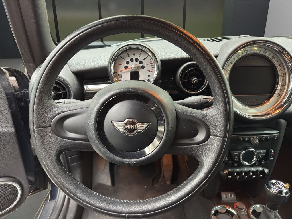 MINI Cooper Cabrio 2012