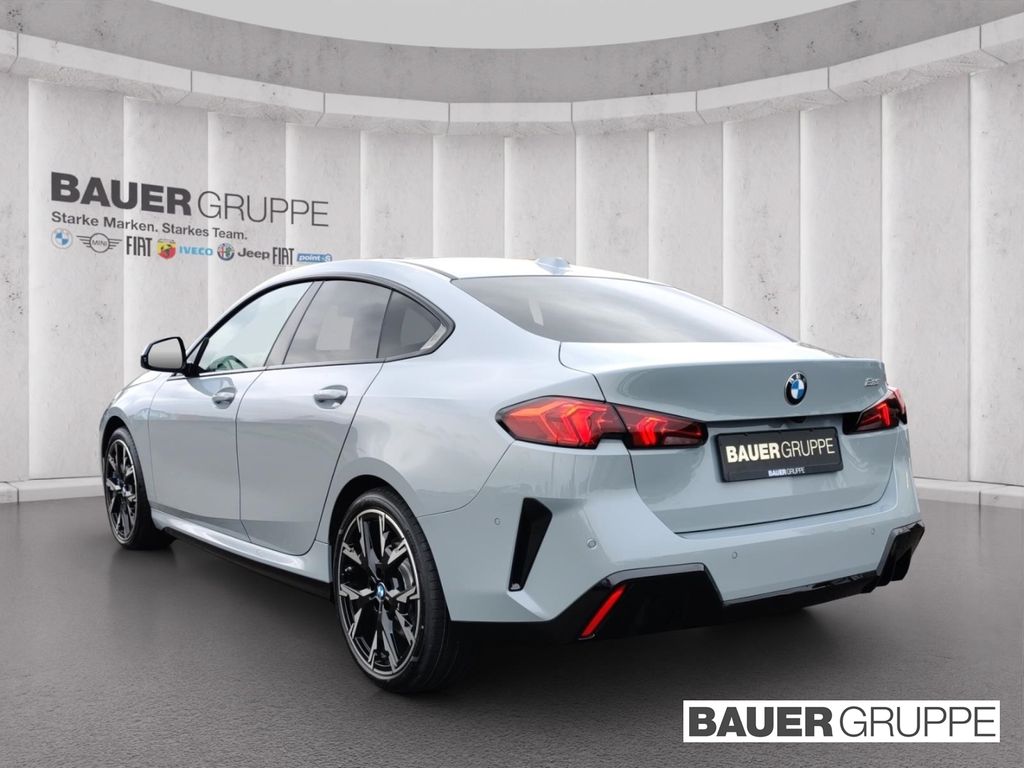 BMW 223 Gran Coupé
