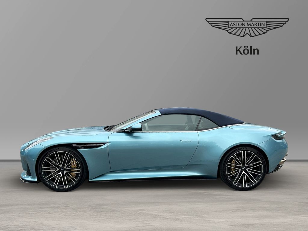 Aston Martin DB12 2024