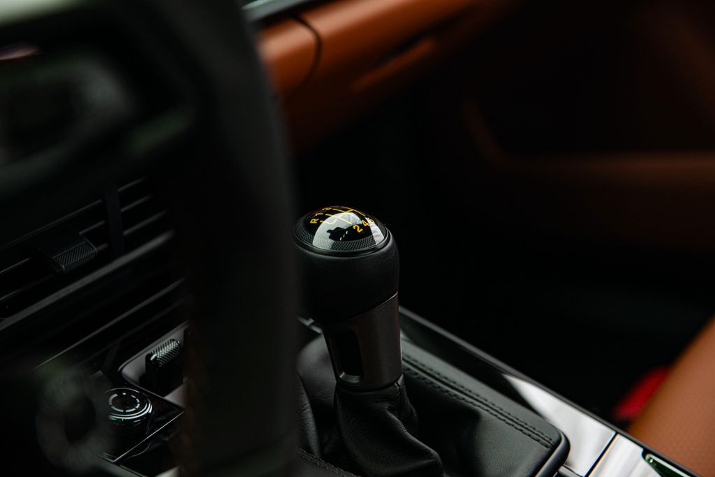 Porsche 992 2025
