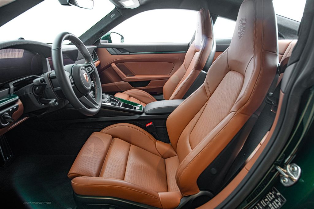 Porsche 992 2025
