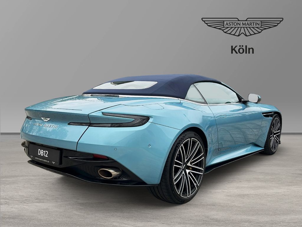 Aston Martin DB12 2024