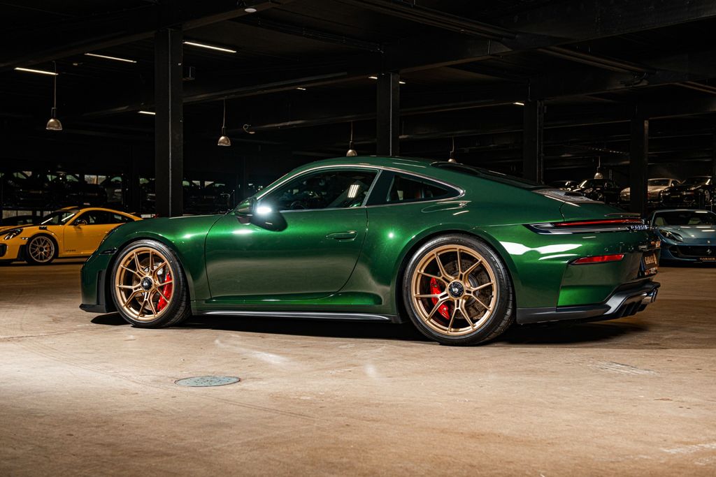 Porsche 992 2025