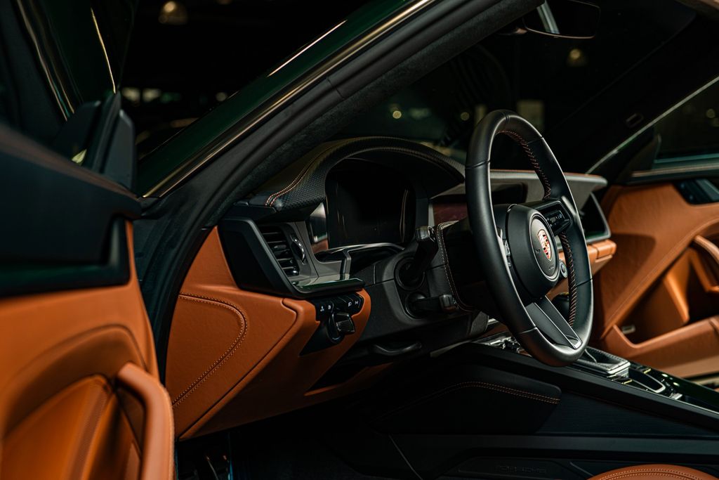 Porsche 992 2025