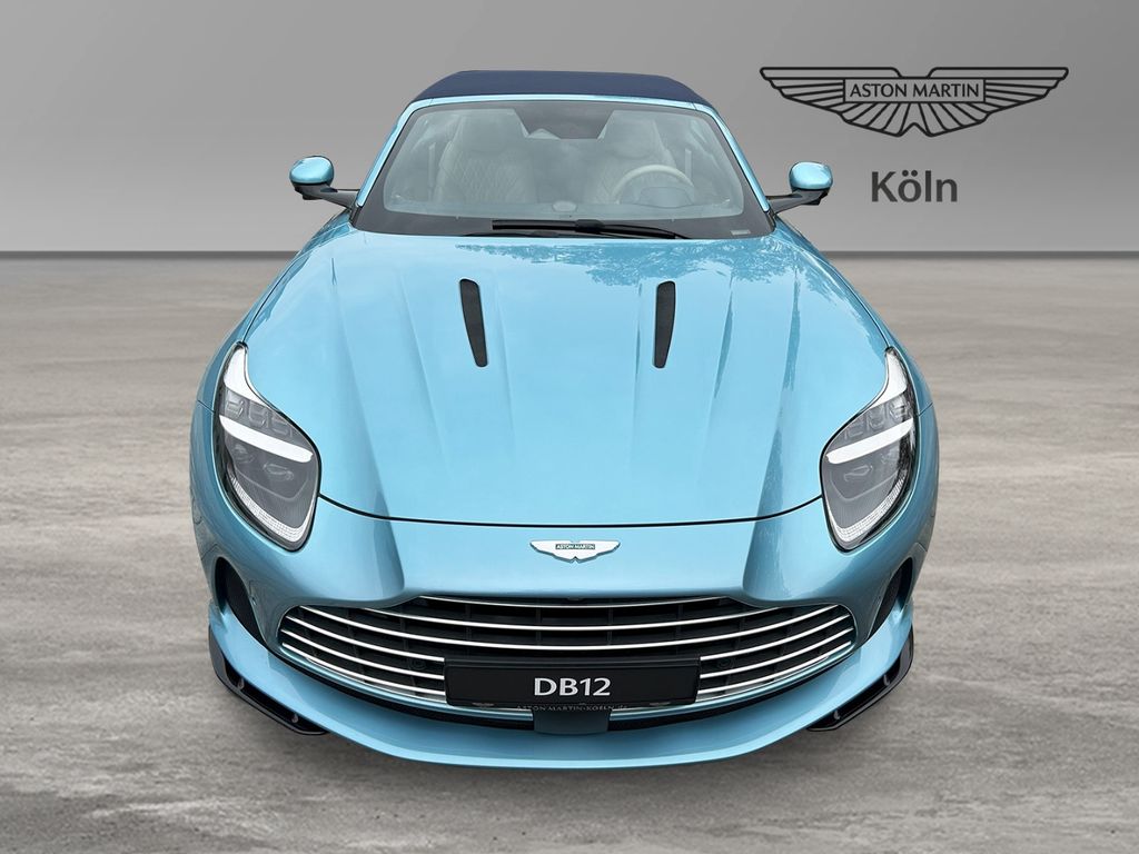 Aston Martin DB12 2024