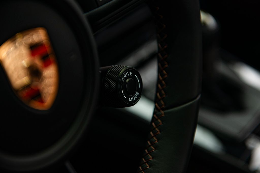 Porsche 992 2025
