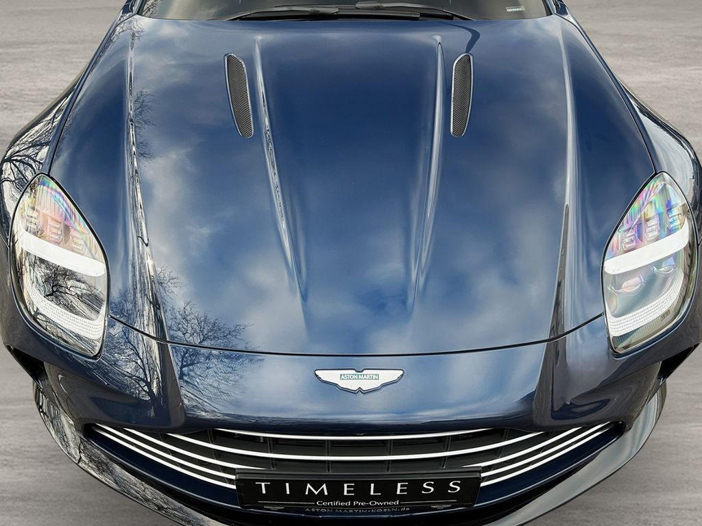 Aston Martin V8 Vantage 2024