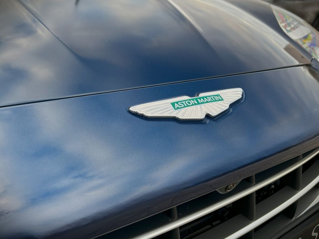 Aston Martin V8 Vantage 2024