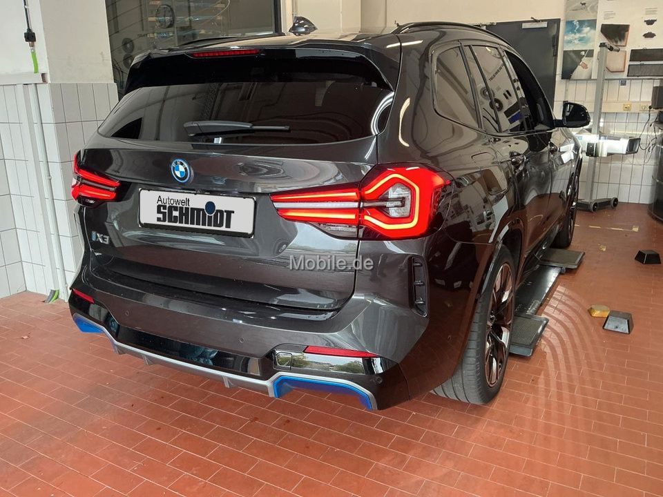 BMW iX3 2022