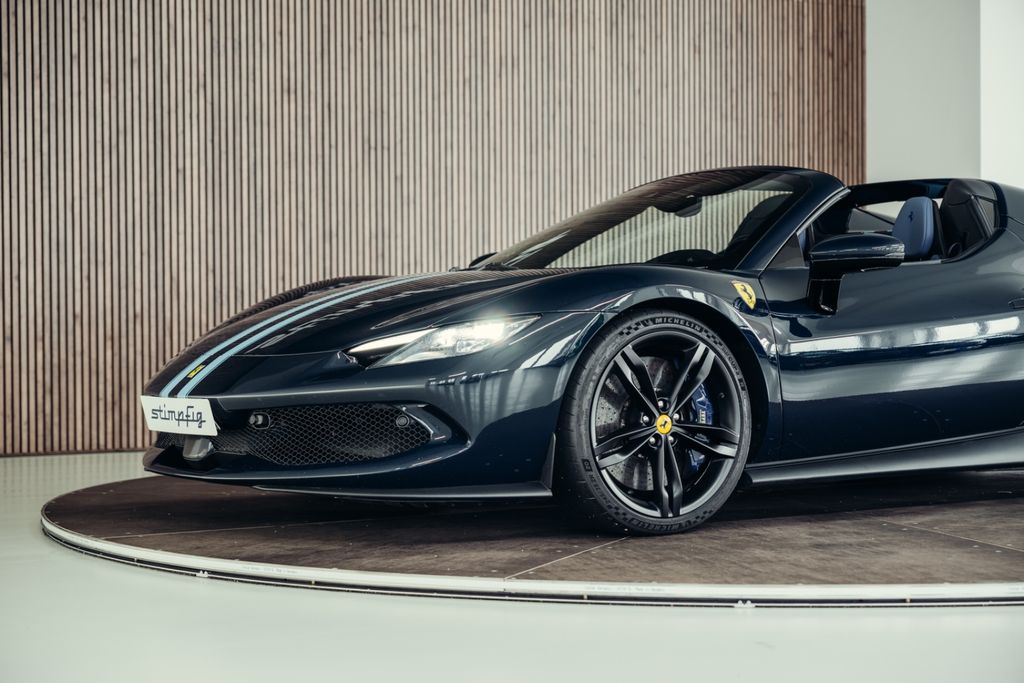 Ferrari 296 GTS 2024