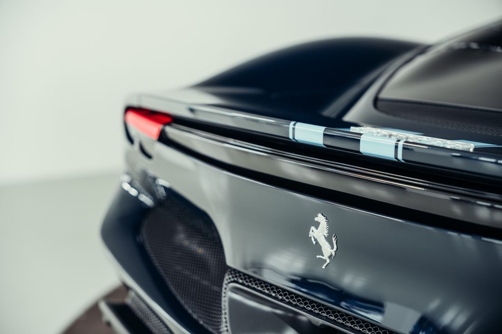 Ferrari 296 GTS 2024