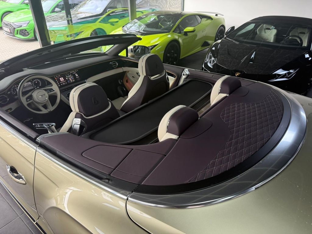 Bentley Continental GTC 2025