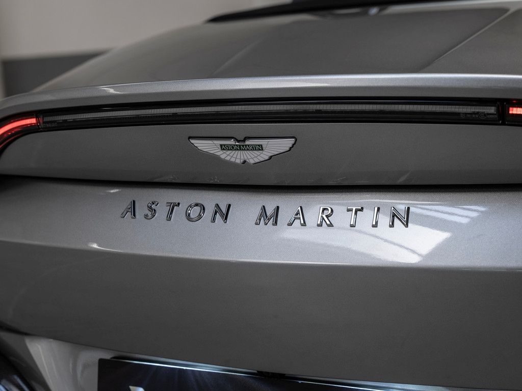 Aston Martin V12 Vantage 2024