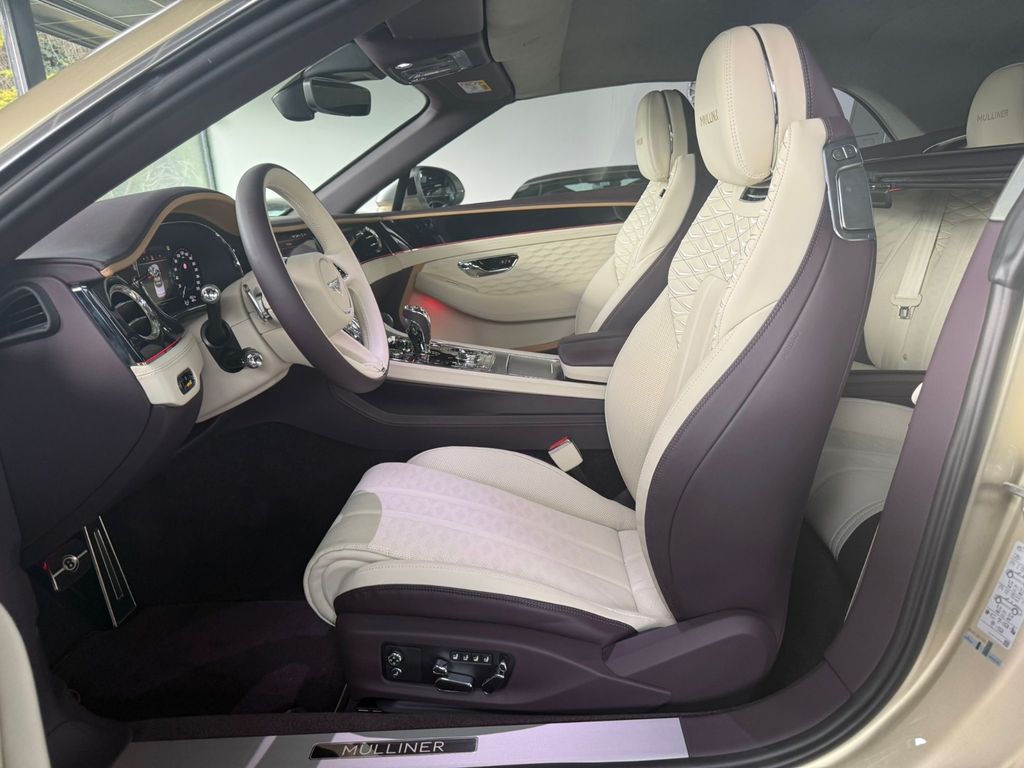Bentley Continental GTC 2025