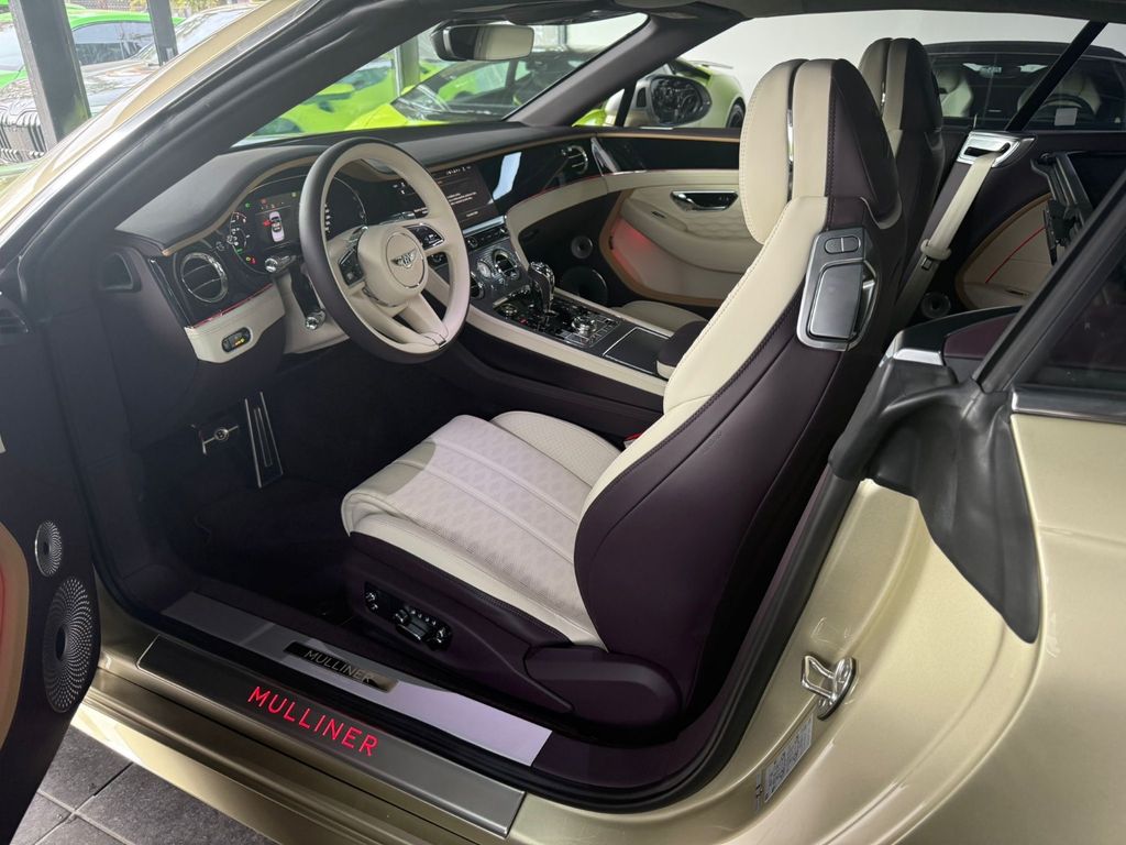 Bentley Continental GTC 2025