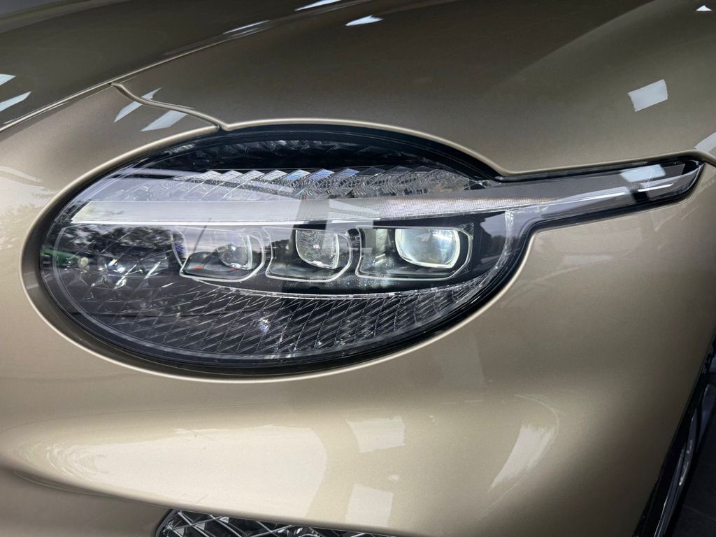 Bentley Continental GTC 2025