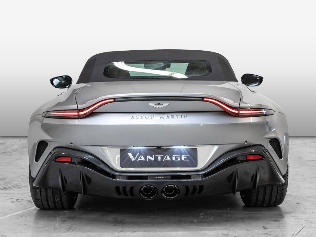 Aston Martin V12 Vantage 2024