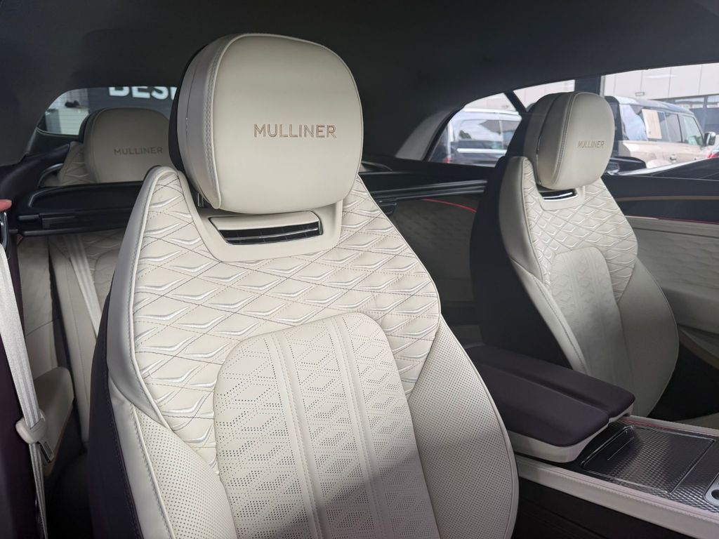 Bentley Continental GTC 2025