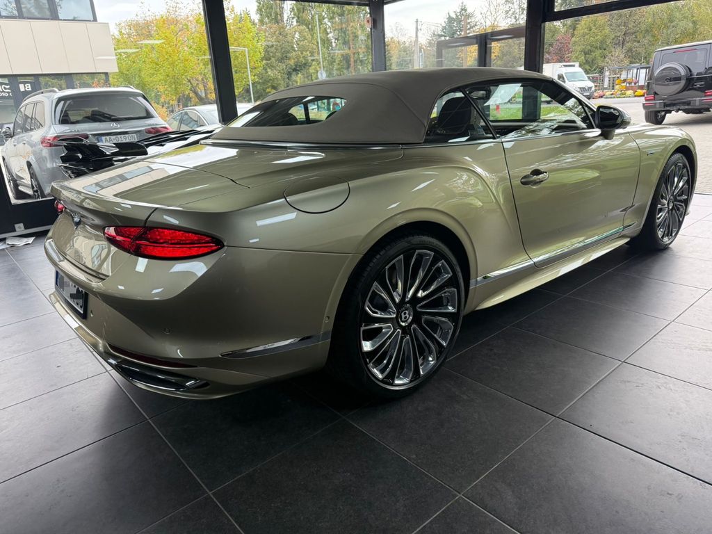 Bentley Continental GTC 2025