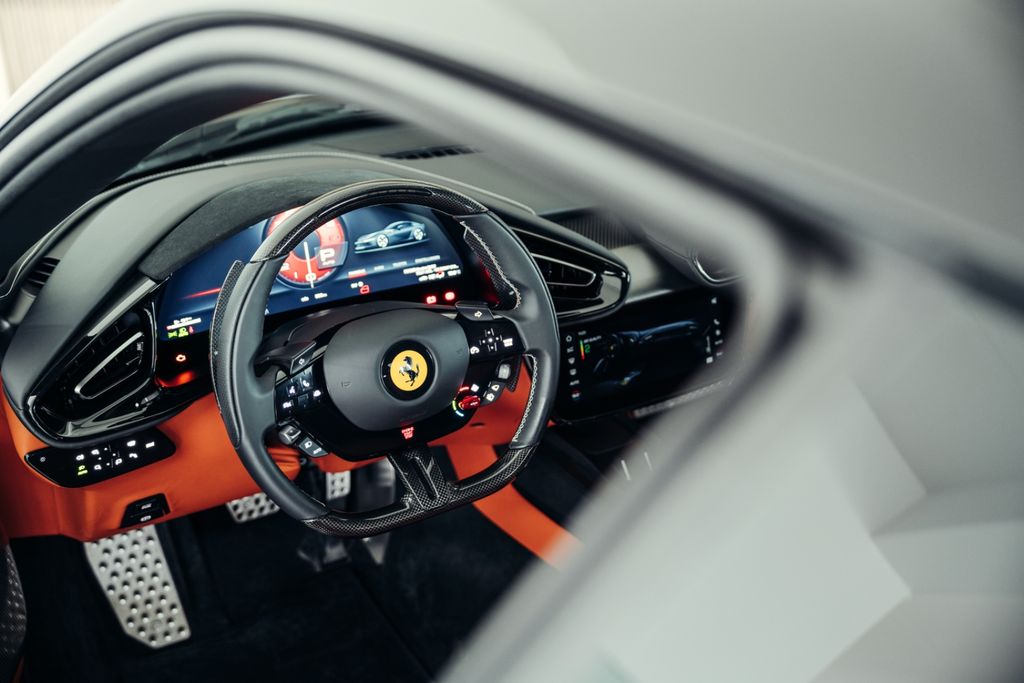 Ferrari 12Cilindri 2025