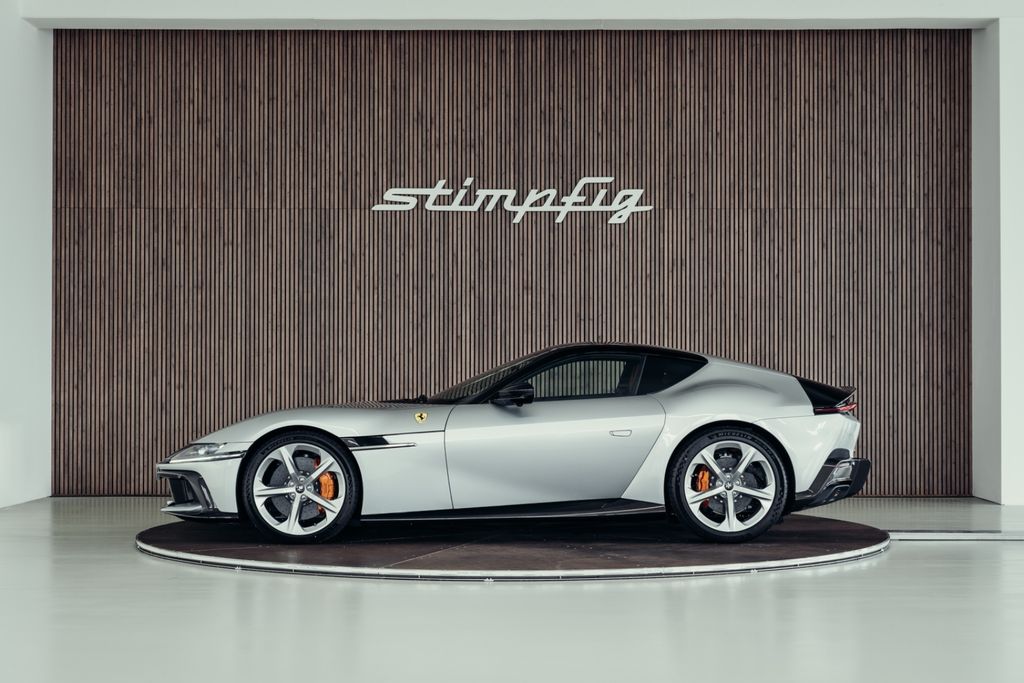 Ferrari 12Cilindri 2025