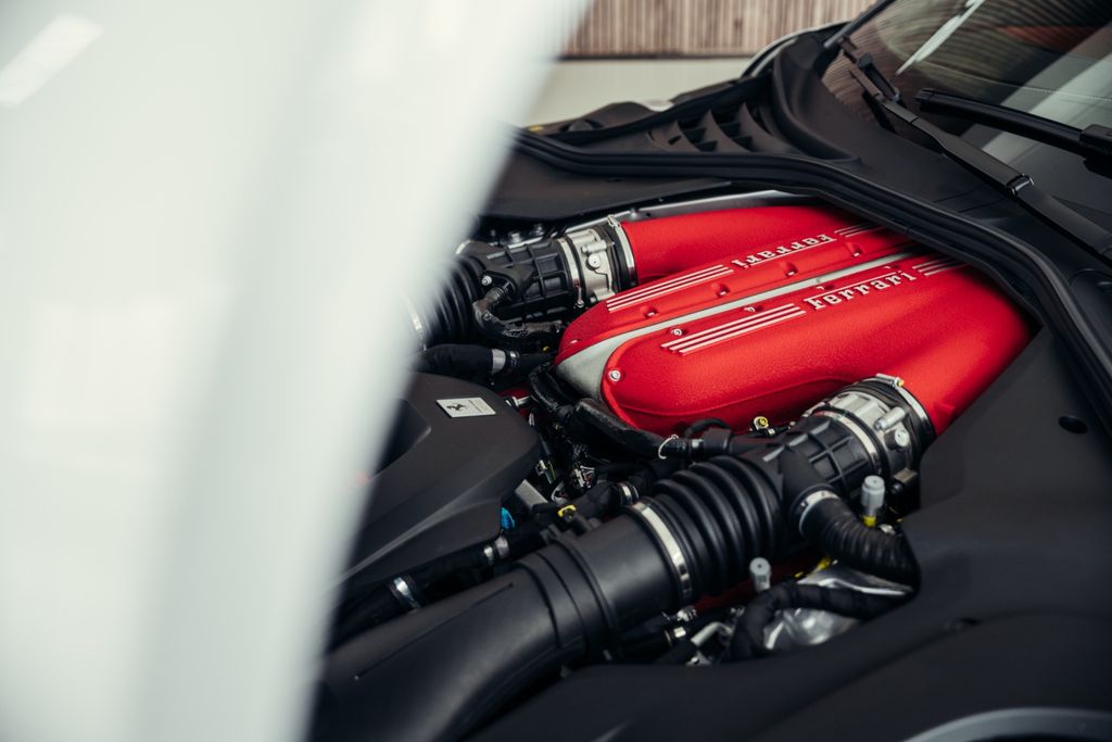 Ferrari 12Cilindri 2025