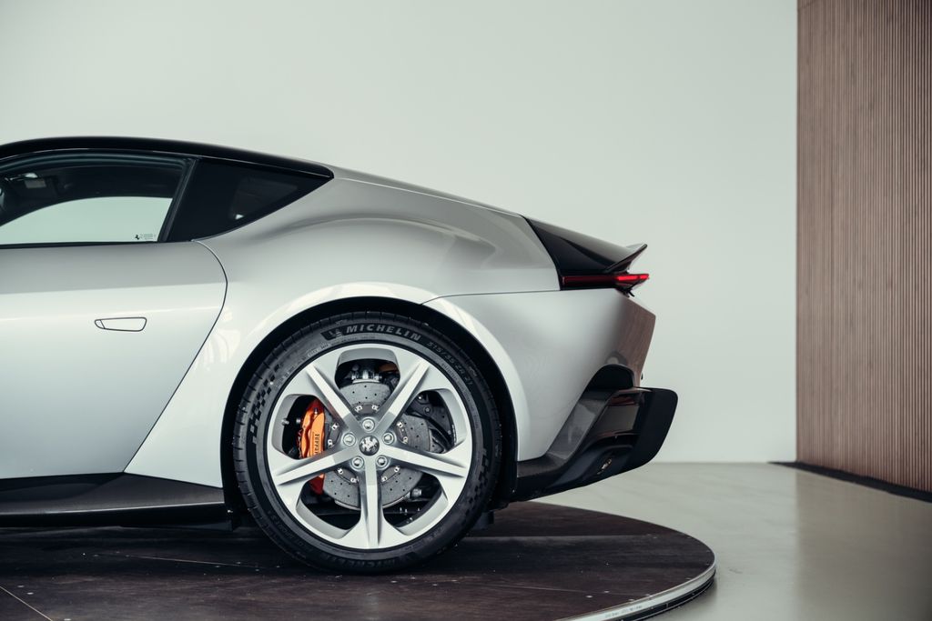 Ferrari 12Cilindri 2025