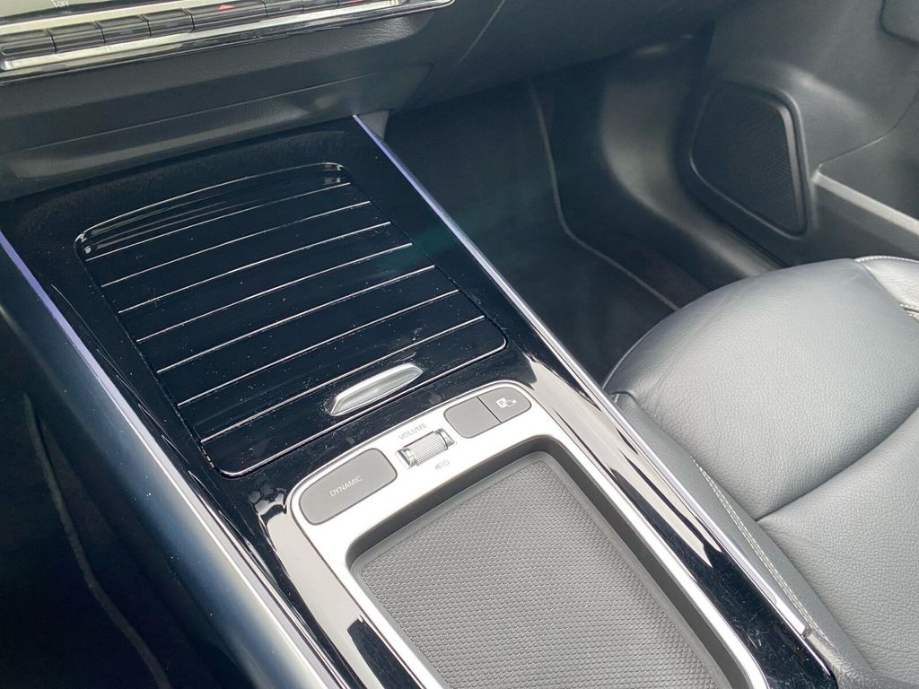 Mercedes-Benz GLA 200 2023