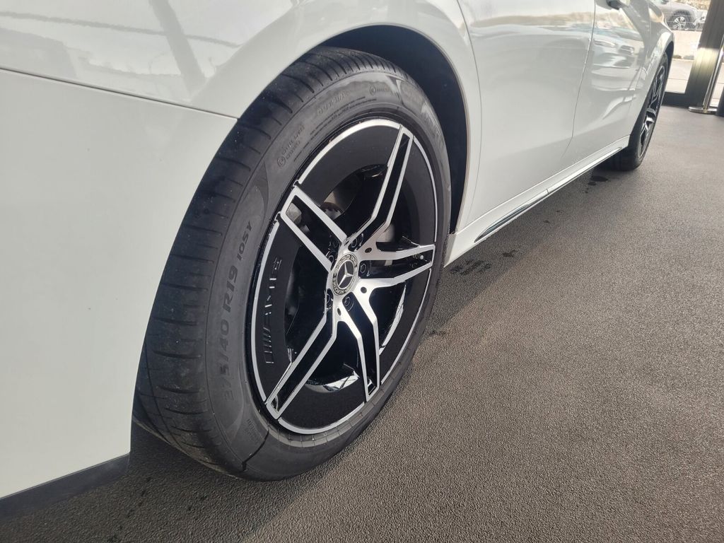 Mercedes-Benz E 300 2024