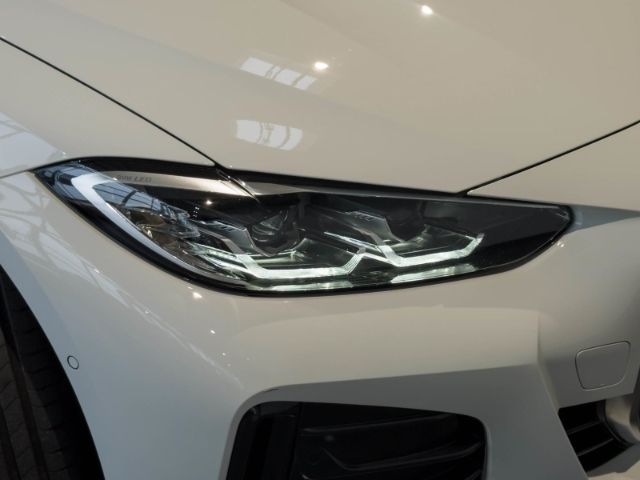 BMW i4 2023