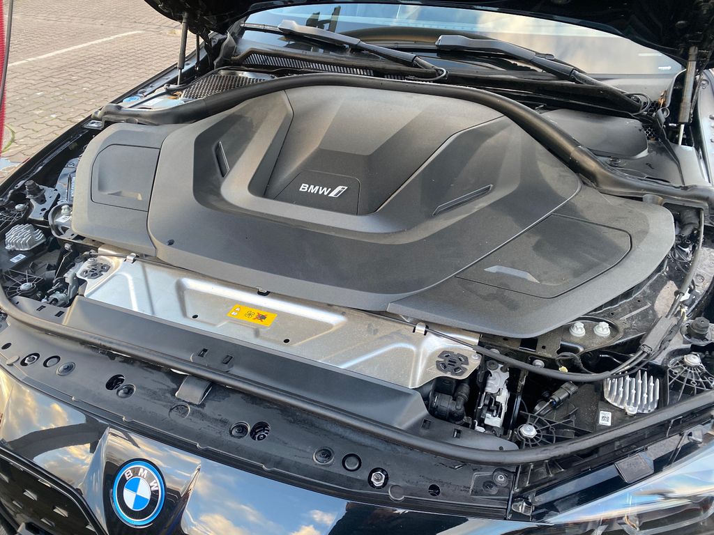 BMW i4 2023