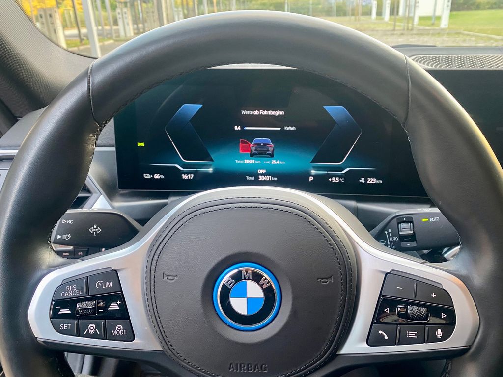 BMW i4 2023