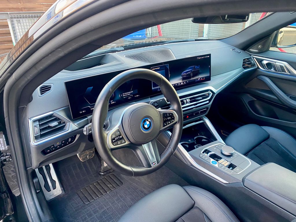 BMW i4 2023