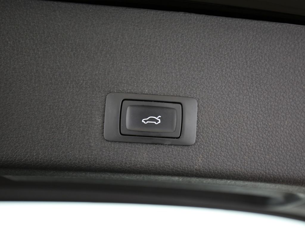 Audi e-tron 2022