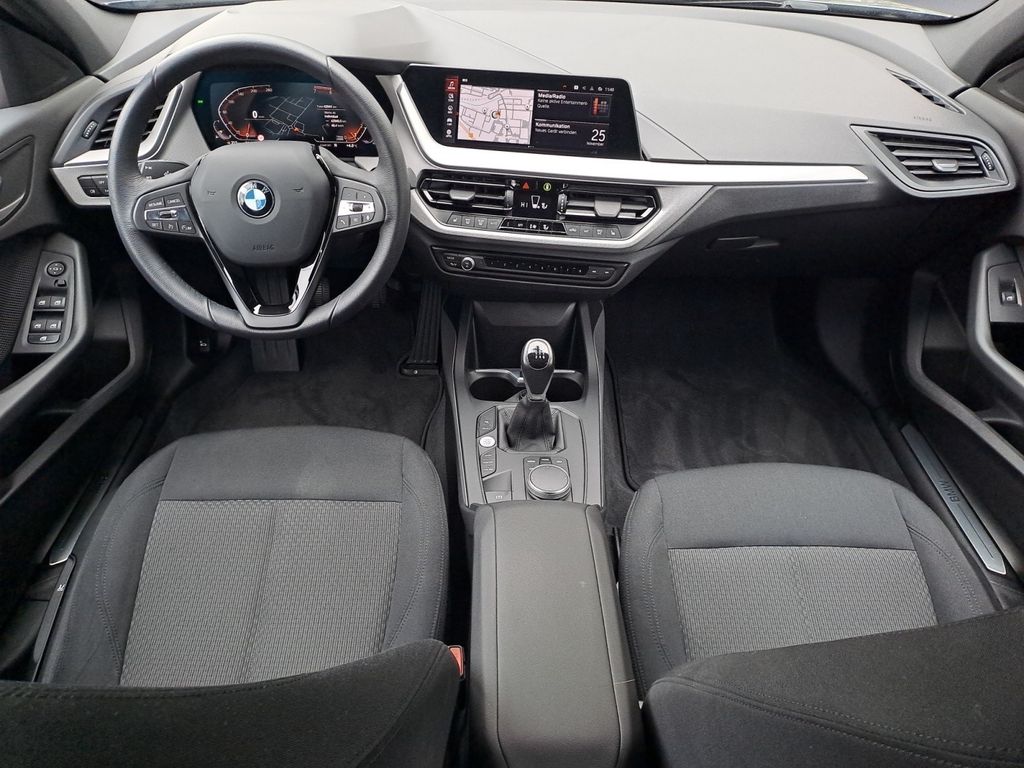 BMW 118 2022