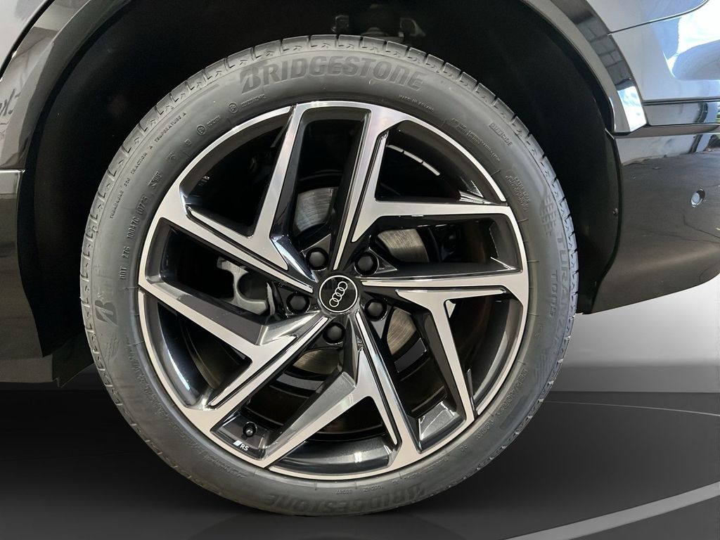 Audi Q6 e-tron 2025