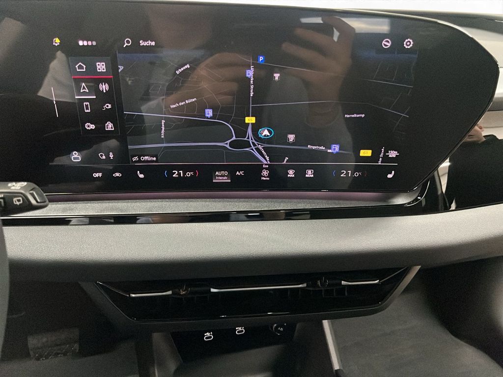Audi Q6 e-tron 2025