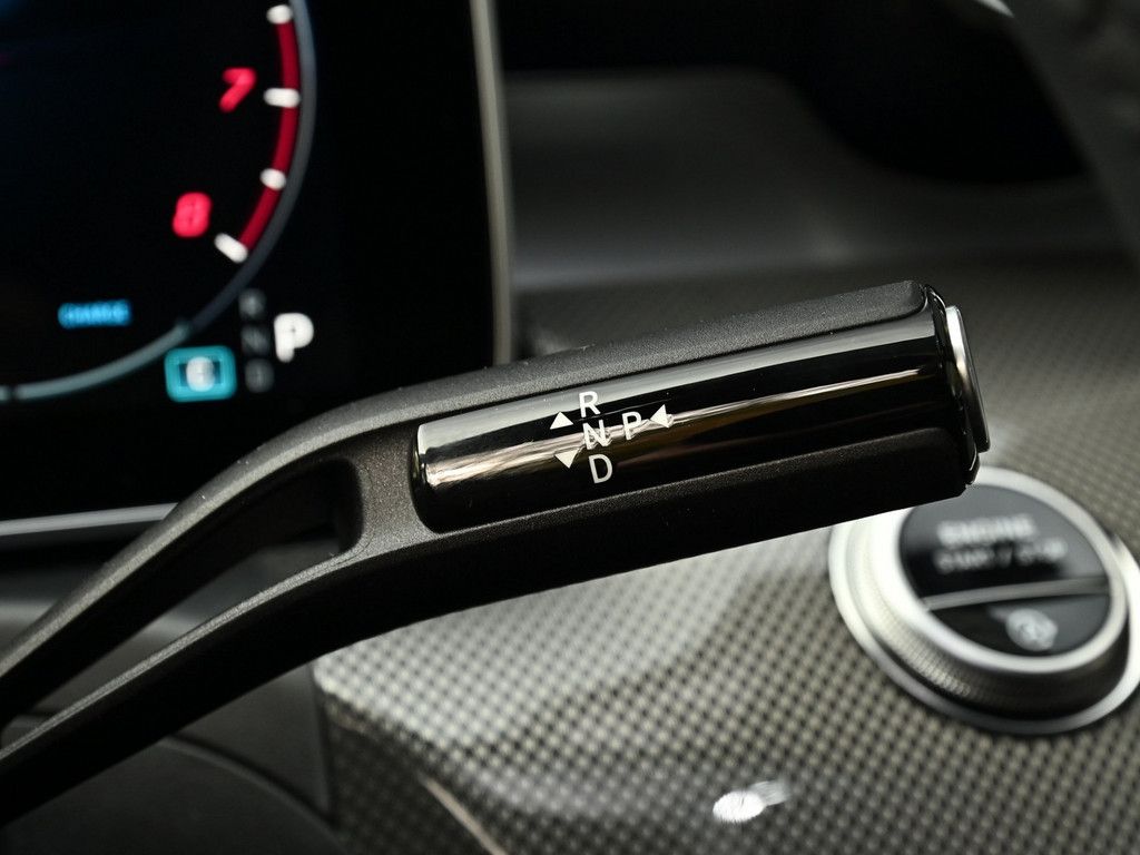 Mercedes-Benz C 180 2025