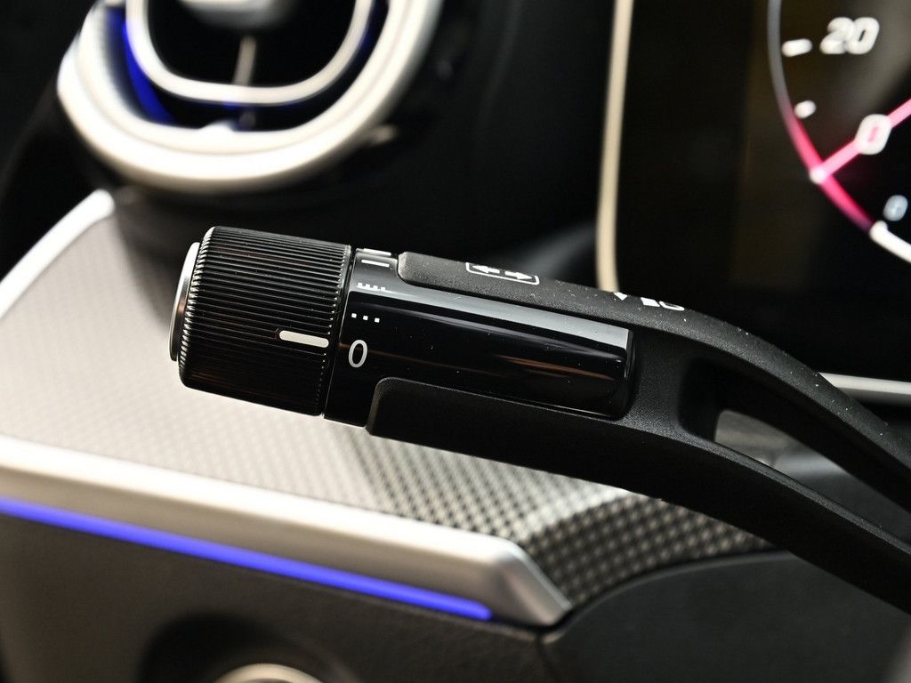 Mercedes-Benz C 180 2025