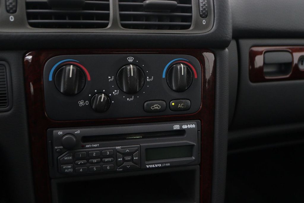 Volvo C70 2000