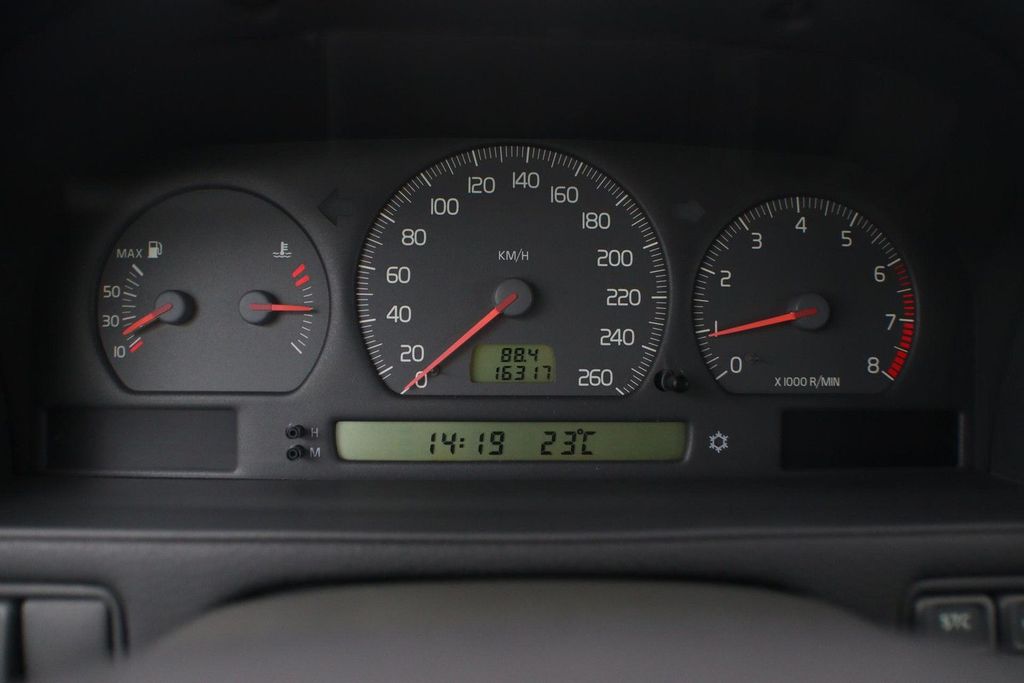 Volvo C70 2000