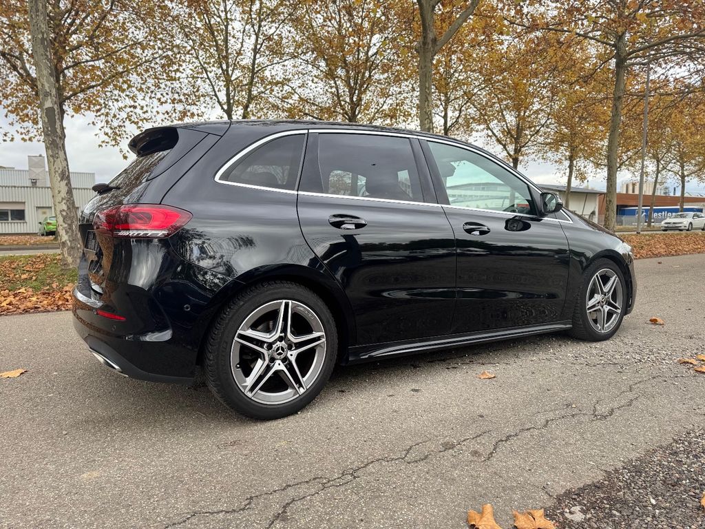 Mercedes-Benz B 200 2022