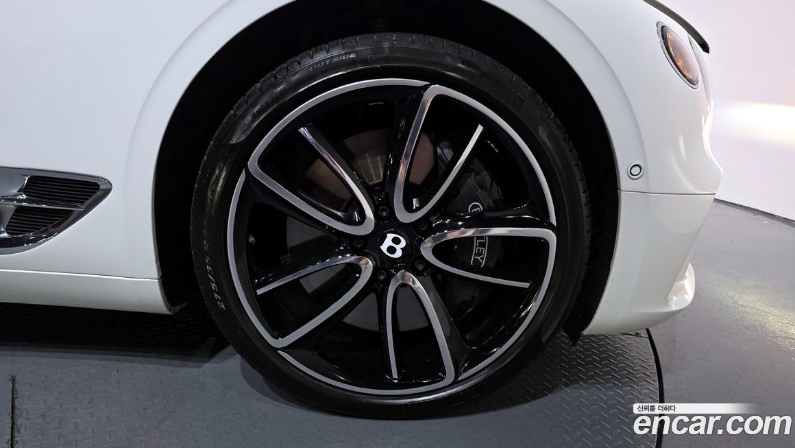 Bentley Continental 2023