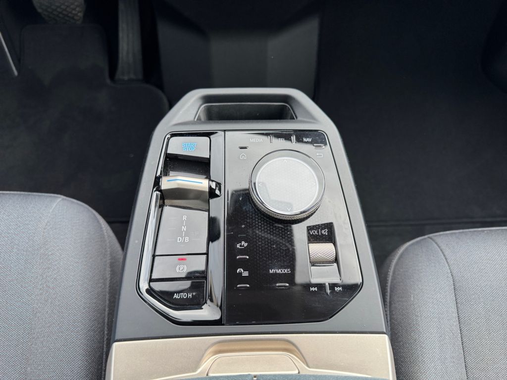 BMW iX 2022