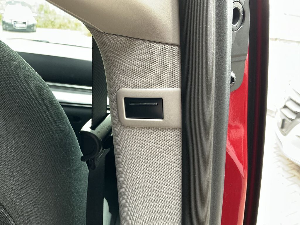 Mercedes-Benz V 220 2025