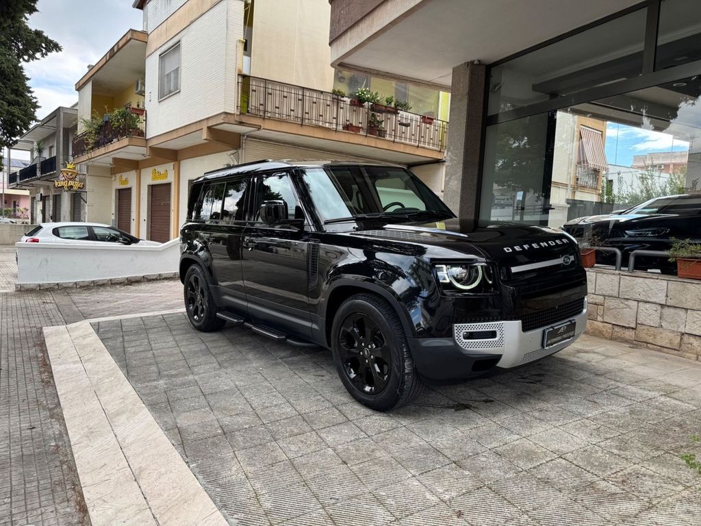 Land Rover Defender 2023